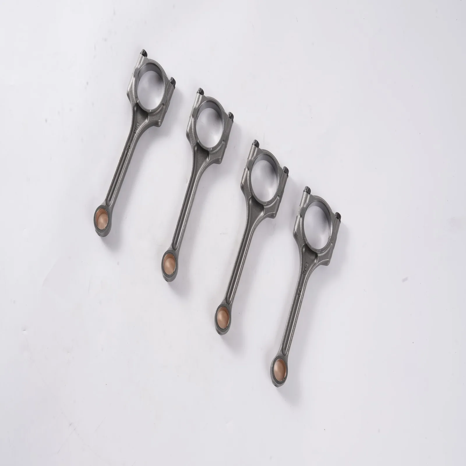 

Комплект шатунов 13210-RNA-A00 для двигателя Honda Civic HR-V 2006-2021 1.8L R18, 4 шт.