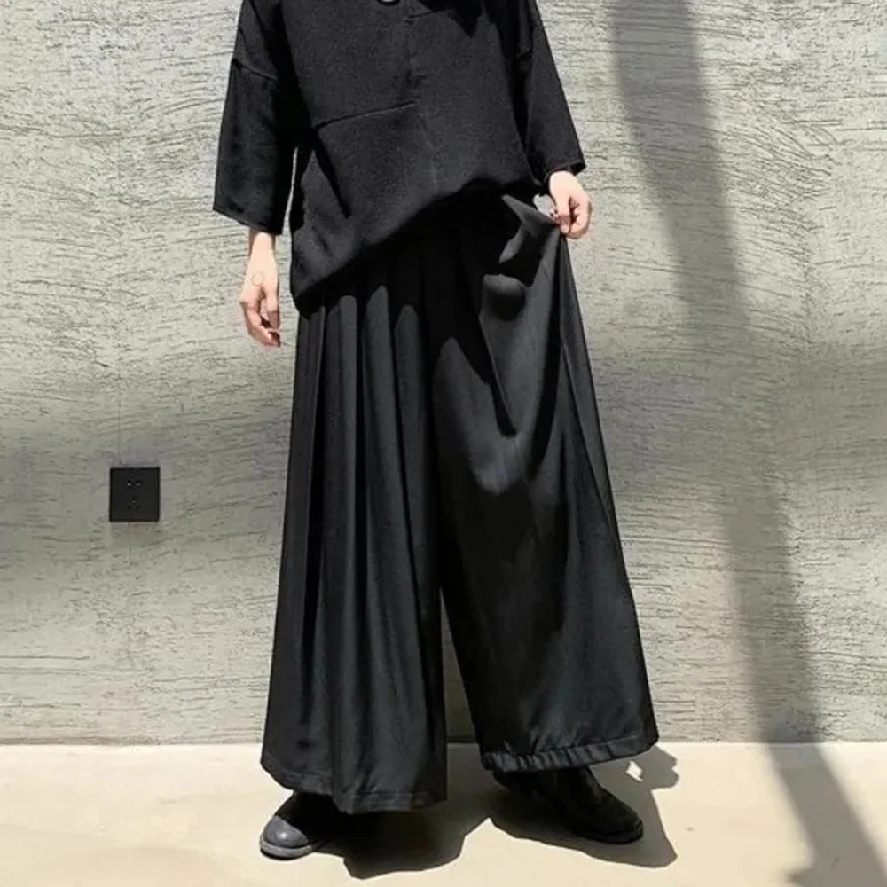 XS-5XL Celana Samurai Kasual Berlipat Kulot Pria Hakama Pakaian Jalanan Musim Semi Celana Kaki Lebar Kepribadian Fashion Pakaian Pria Baru