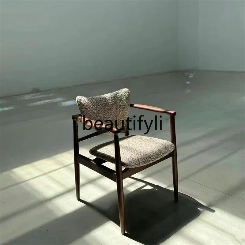 

Medieval Myanmar ash wood dining chair retro lamb wool solid wood single sofa chair log homestay design chair