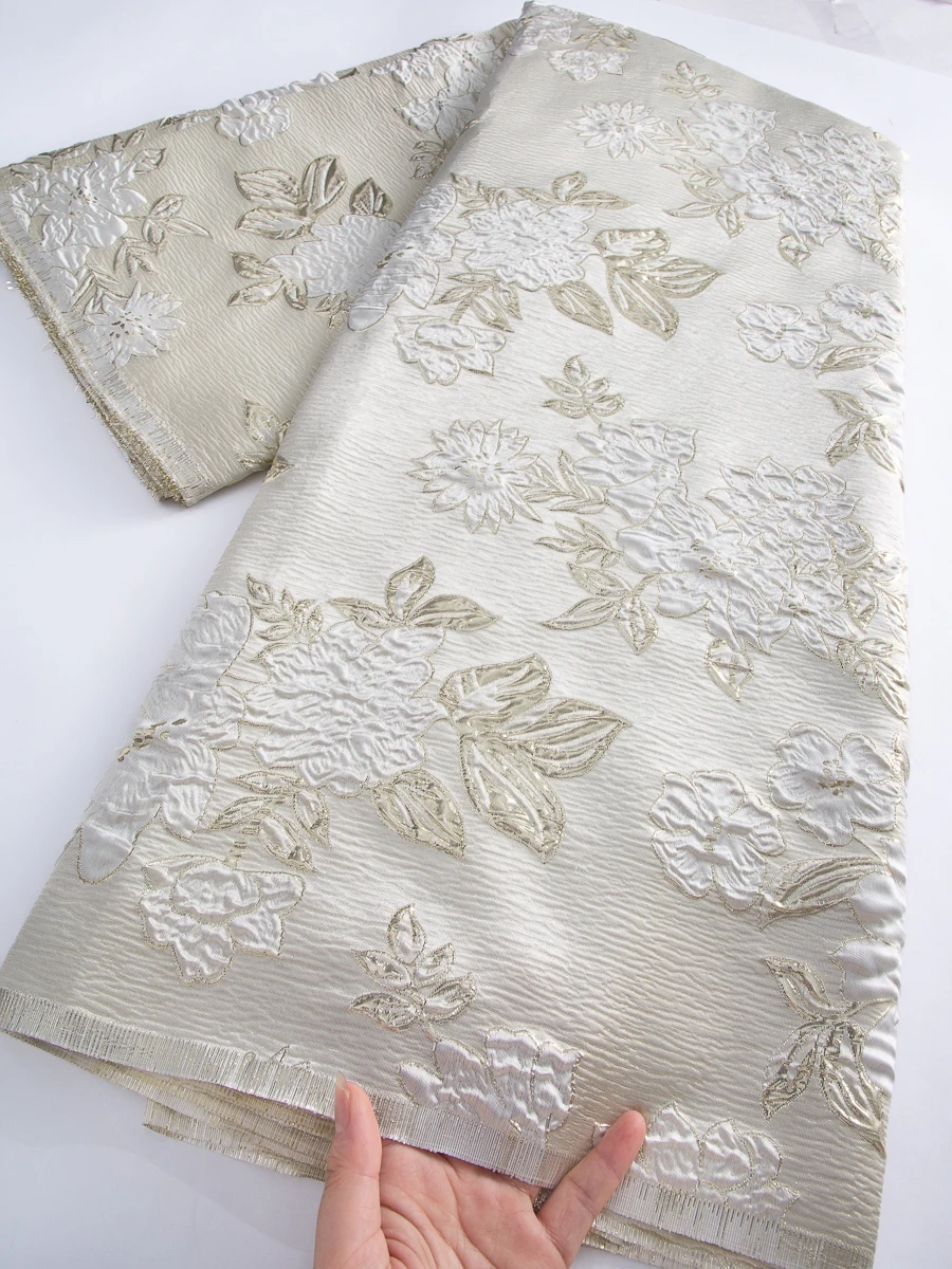 

African Brocade Lace Fabric Latest 2025 Nigerian Gilding Lace Fabric Jacquard Lace Fabric Women Party Dresses,2.5yards4422