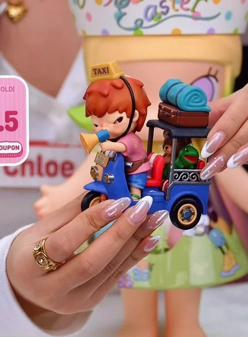 

POPMART Original Hirono Tuk-Tuk Driver Figure Overseas Limited Edition Surprising Cute Creative Toys Exquisite Decorative Items