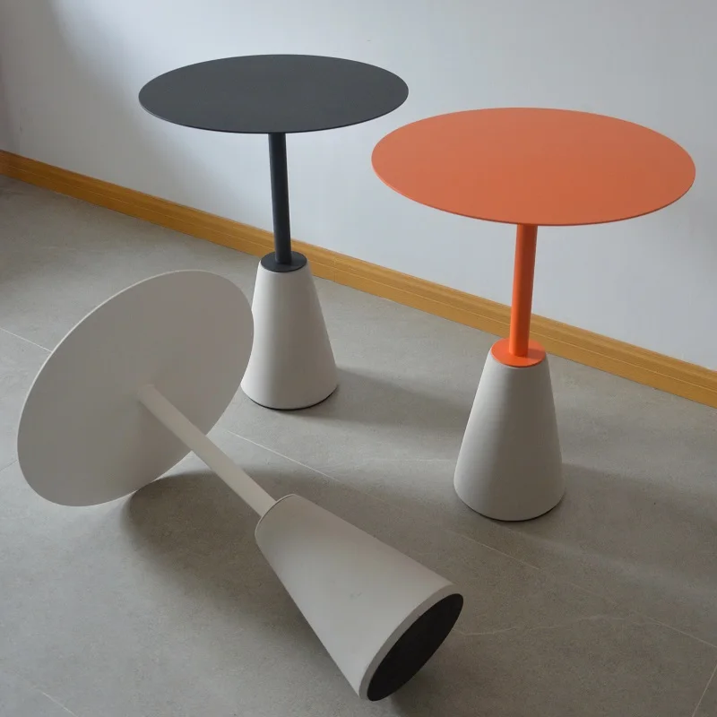 ‌Industrial Concrete Coffee Table Minimalist Round Side Tables for Cafe Trendy Bistro Furniture for Dessert Shop Reception Table