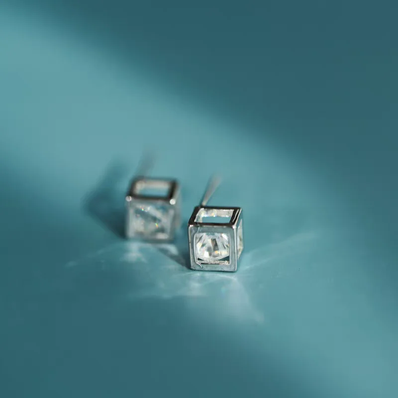 925 Silver Stud Earrings Square Three Dimensional Geometric Minimalist Cube Korean Version Fashionable Earrings for Women