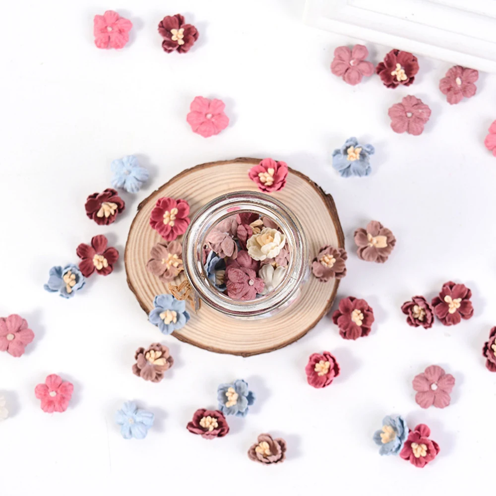 

Искусственные цветы для рукоделия: миниатюрные головки маргариток для декора одежды, подарков и интерьера