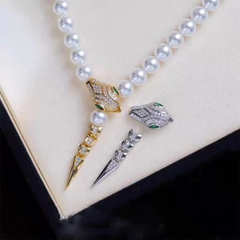 A copper micro inlaid synthetic zircon snake shaped buckle head snake shaped necklace buckle DIY sweater chain accessory