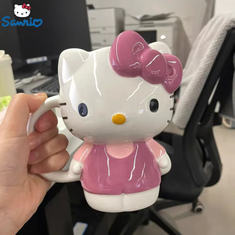 

Новинка, милые плюшевые Мультяшные куклы Hello Kitty Sanrio, керамическая кружка-бант, искусственные игрушки для девочек, подарок на Хэллоуин и Рождество