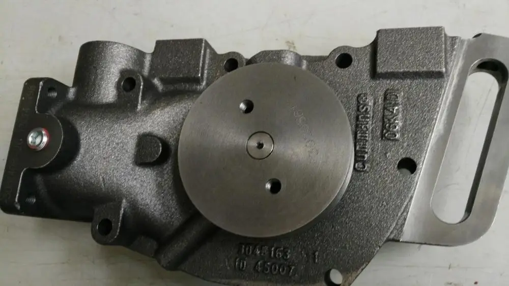 Cummins Engineering Machinery Engine K19 Water Pump 3098964 5658834