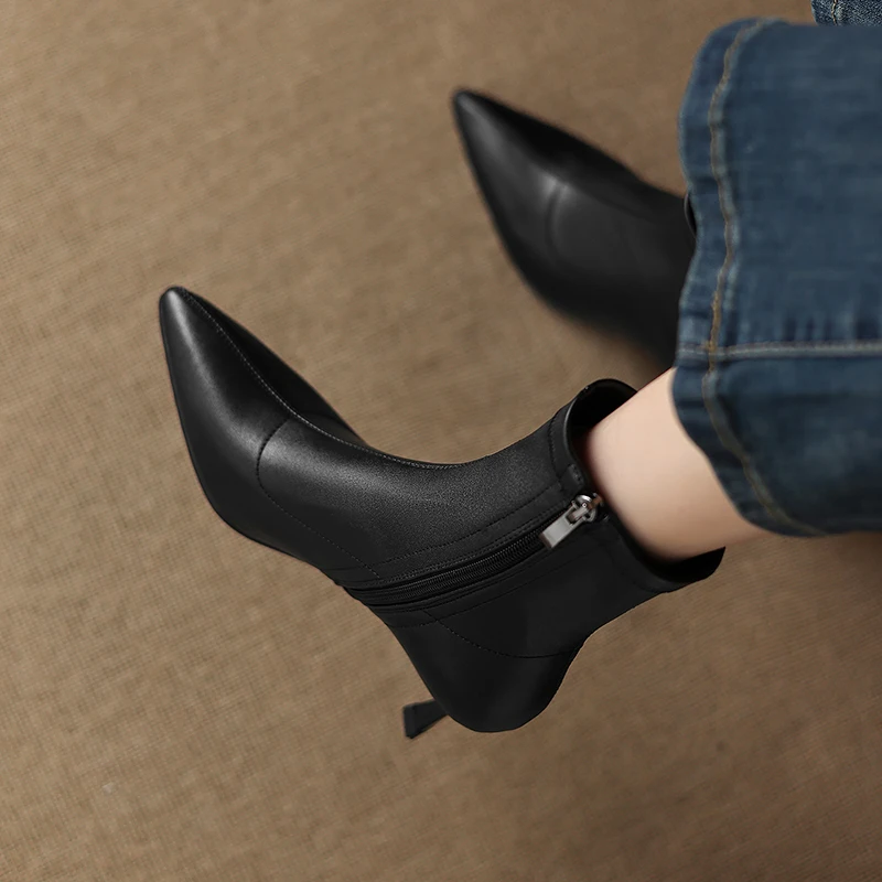 

2026 новые осенне-зимние женские ботильоны высотой 22-24,5 см, современные узкие ботинки из эластичной микрофибры с острым носком и боковой молнией на высоком каблуке