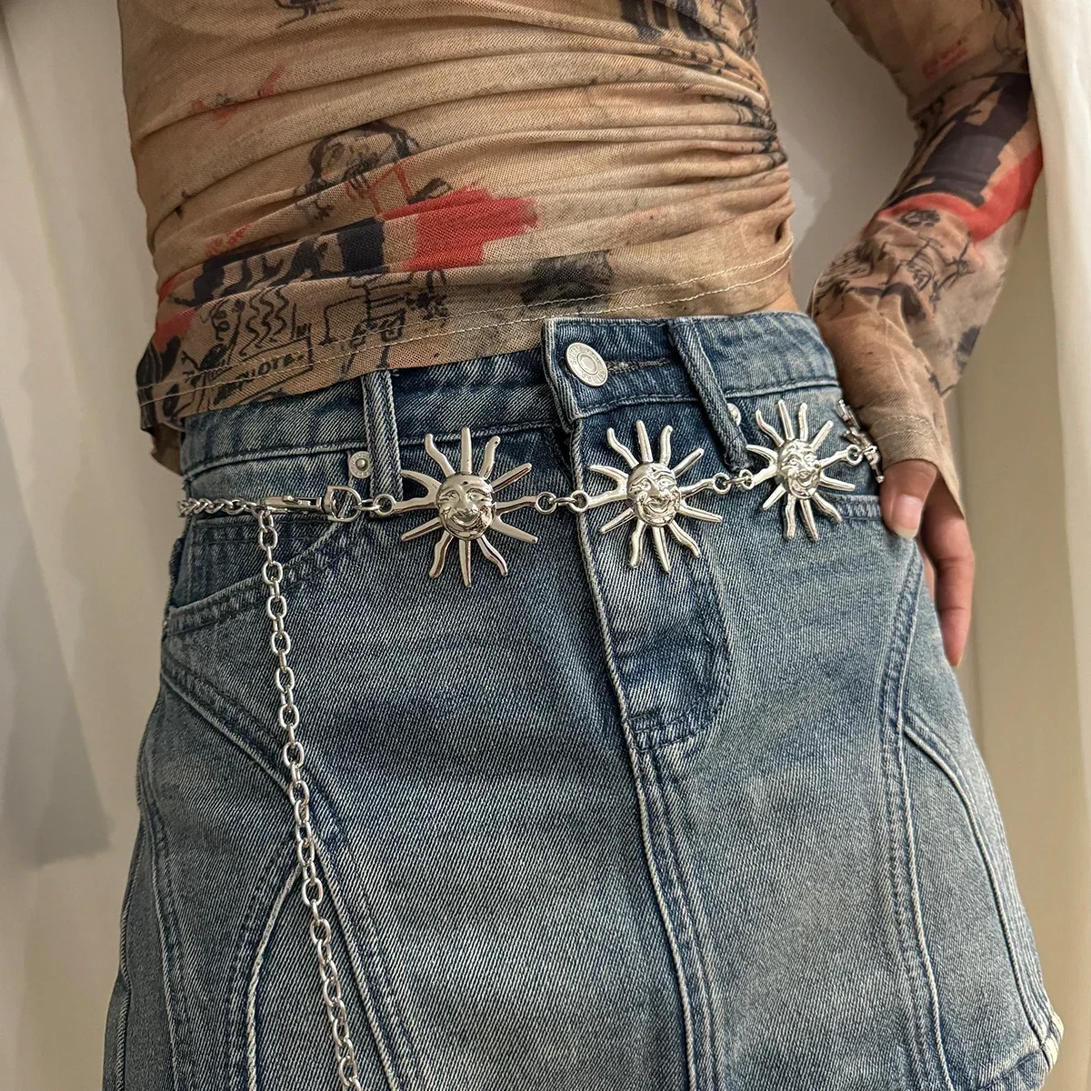 2026 Punk Hip Hop Style All-match Waist chain sun Vintage Metal Womans Belt For Dress Moon High Waist Chain Belt for Women