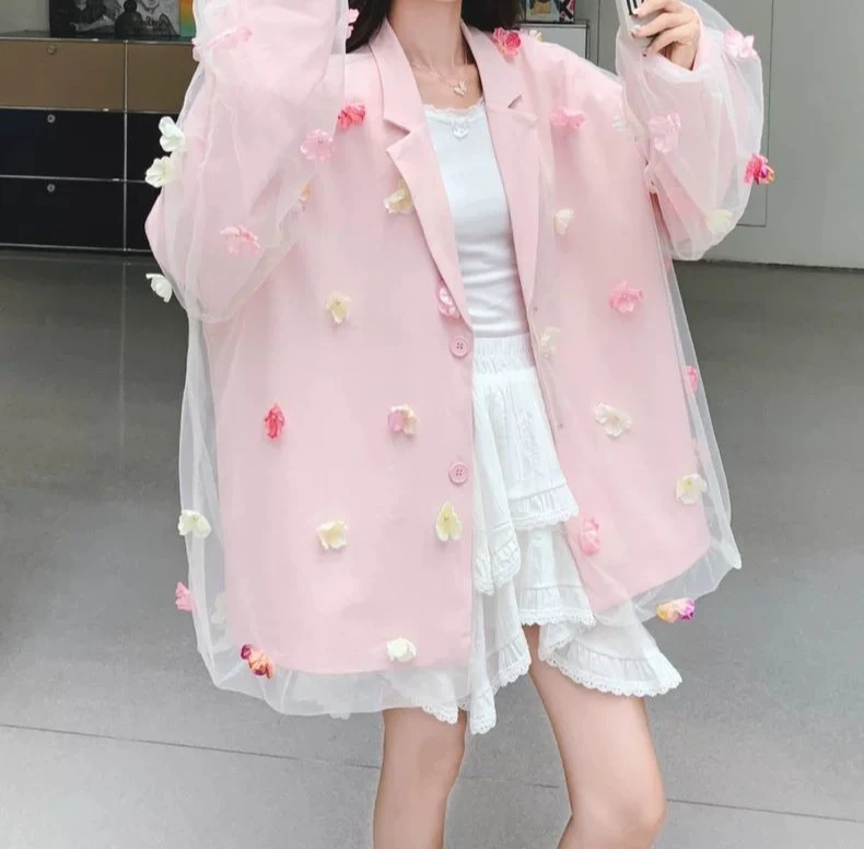 Gentle Wind Mesh Three-dimensional Flower Small Suit Jacket with Sweet Autumn Design Sense