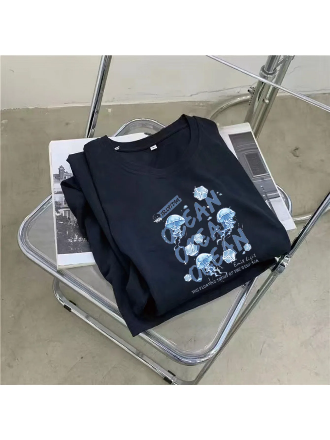 여성 여름 새로운 패션 반팔 티셔츠 롱 스커트는 당신을 슬림하고 느슨한 대형 게으른 여름 옷으로 보이게 만듭니다.