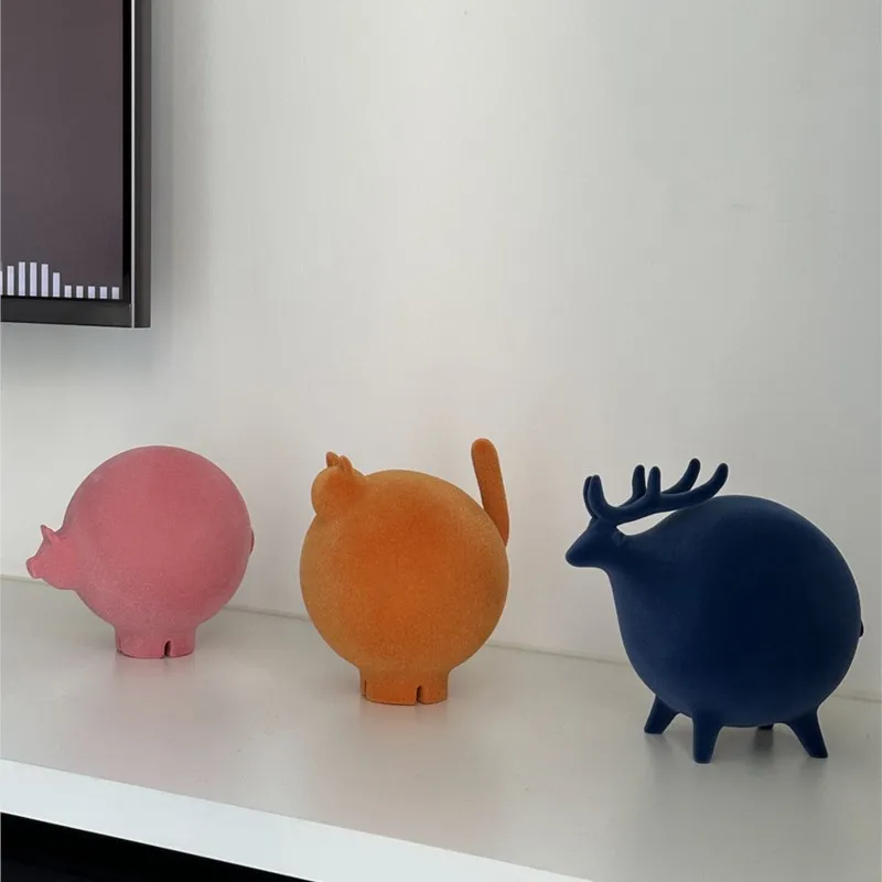 MOMO Piggy Living Room TV Cabinet Ornament - High-End Niche Soft Lighting Decoration Luxury Entrance Art Home Decor - Image 4