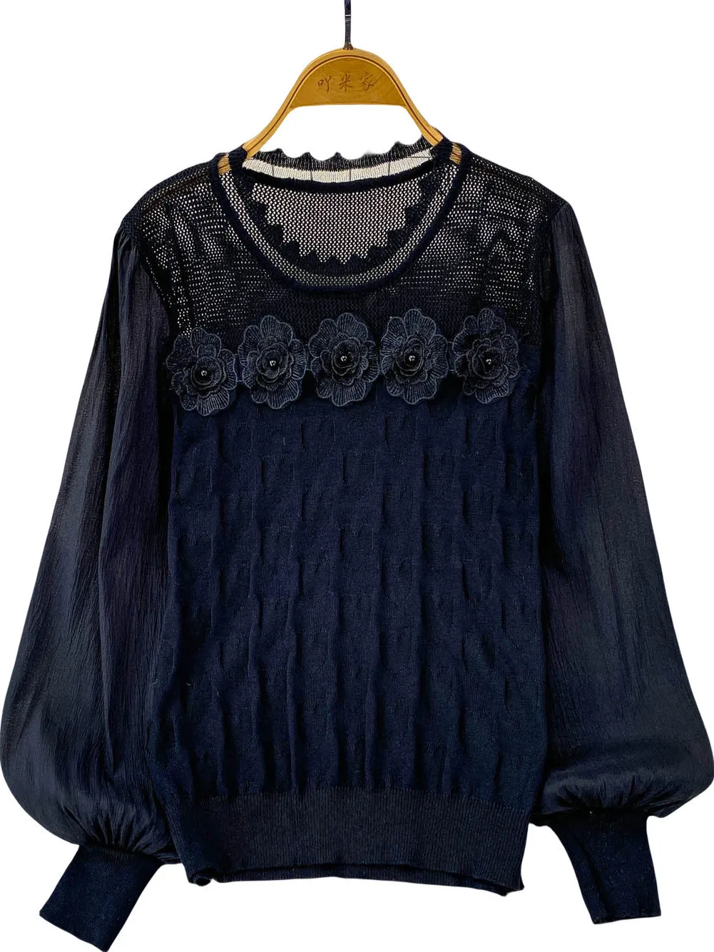 Chic Knitted round Ne Sweater Women's Autumn Faion Design Sensation Small  Exquisite 3D Flower Splicing Lantern S...