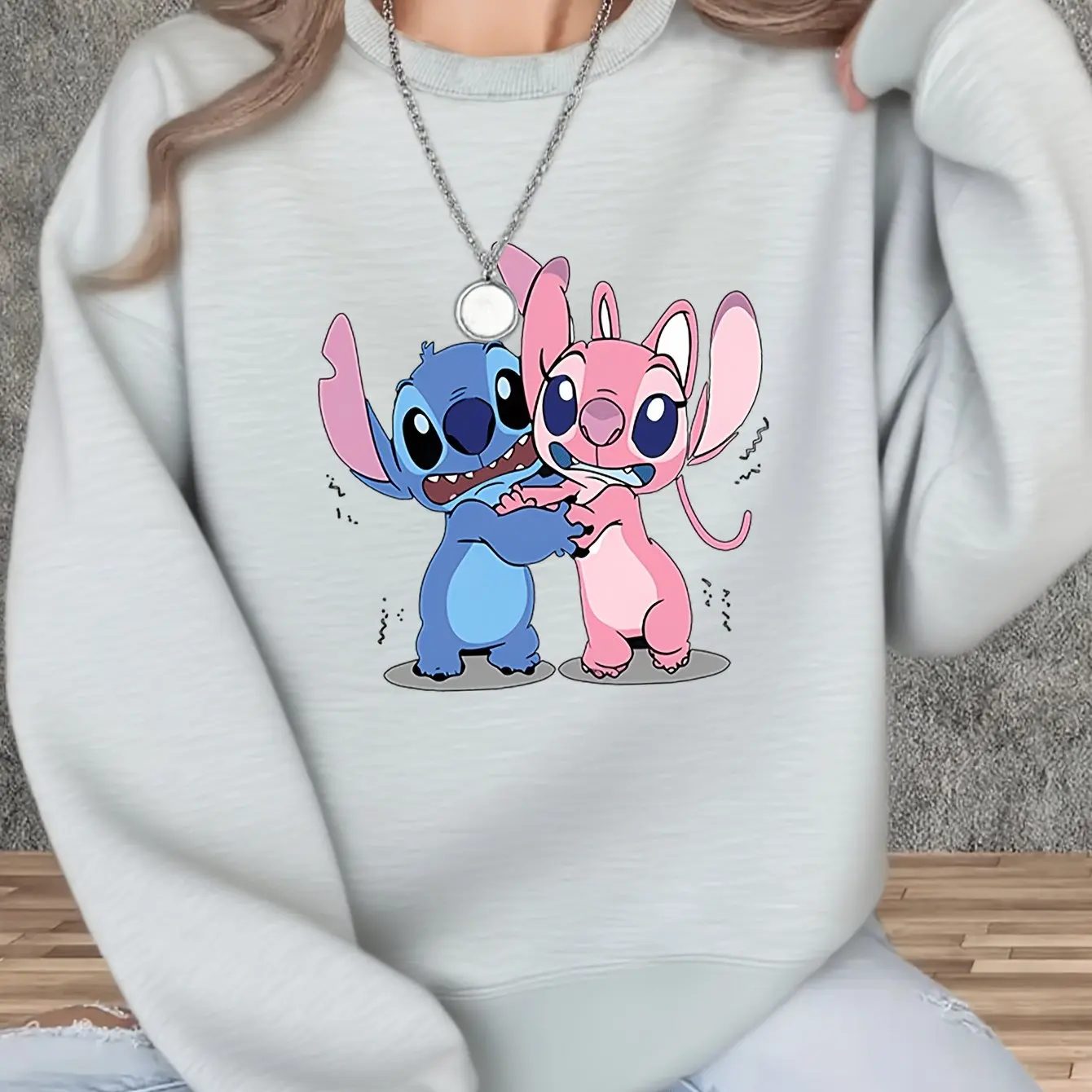 سويت شيرت نسائي برقبة دائرية من Disney Stitch بلوفر للجنسين من الصوف كاجوال للخريف والشتاء ملابس خروج كبيرة الحجم
