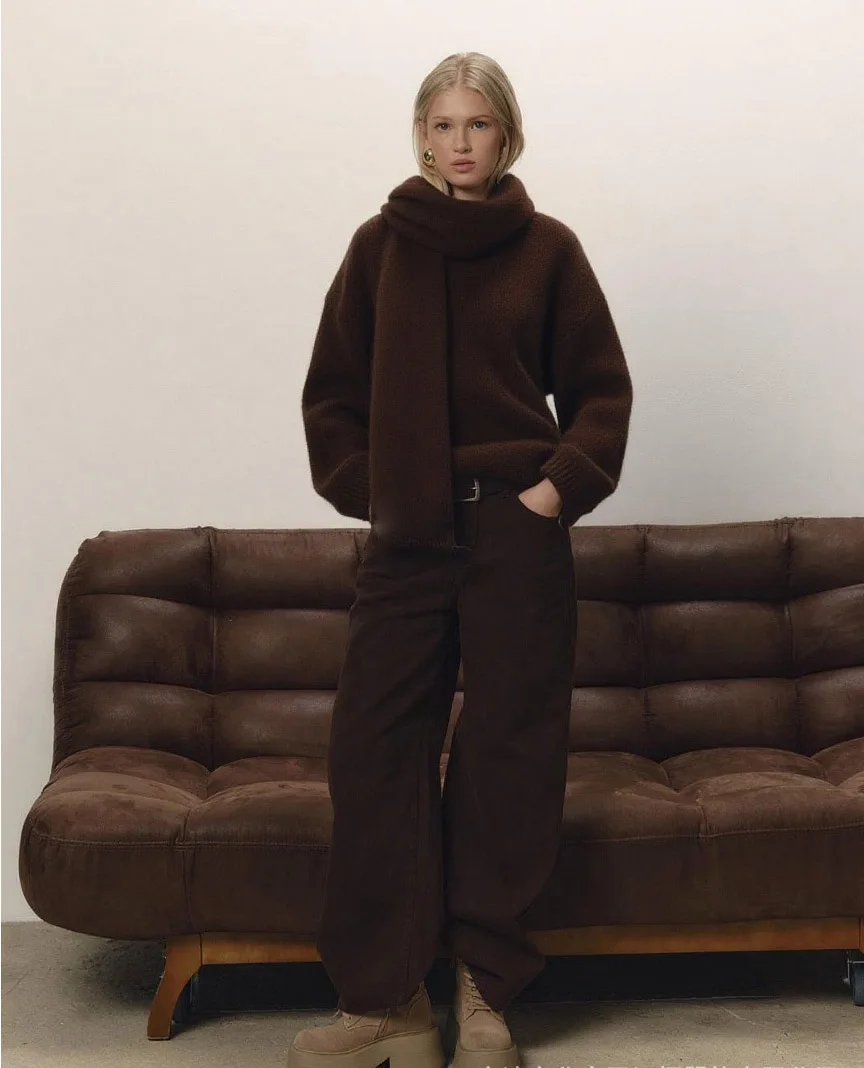 Loose And Laid-back Knitted V-neck Pullover Sweater With A Scarf For Women, Soft And Fashionable In Autumn And Winter