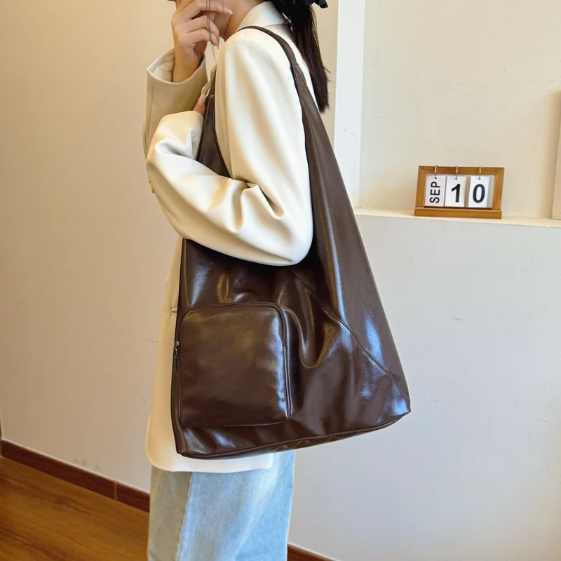 حقيبة يد نسائية مع جيوب بسحاب حقائب كتف عصرية من جلد البولي يوريثان حقيبة كتف كبيرة حقيبة يد للتسوق والسفر والعمل #4