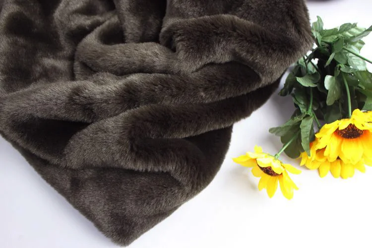 High-grade brown faux fur fabric,supersoft felt cloth,1.5cm pile fur,patchwork fabric,synthetic fur fabric