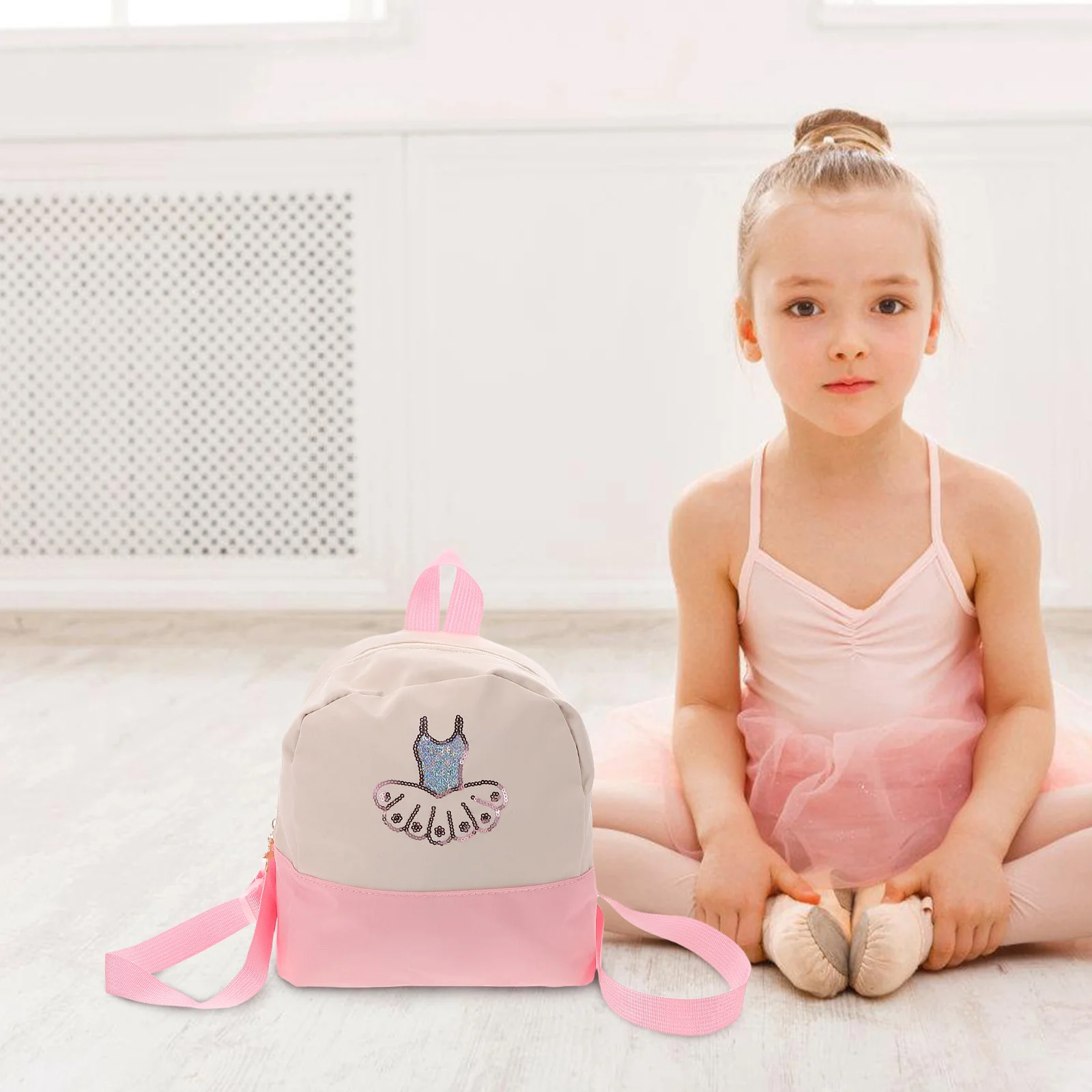 حقيبة ظهر للرقص بتصميم باليه لطيف وأشرطة قابلة للتعديل وحقيبة تخزين واسعة لمسابقات فصول الرقص