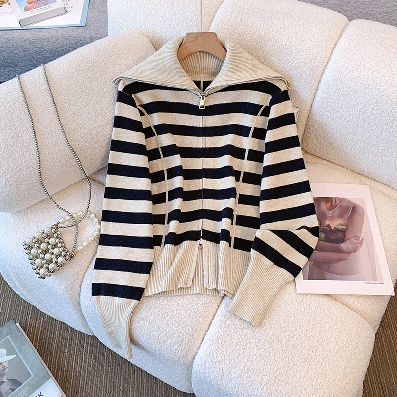 EWQ Casual Style Big Lapel Striped Knit Cardigan Thick Double Zipper Design Fashion Women Sweater Coat 2024 Winter New 27X9261