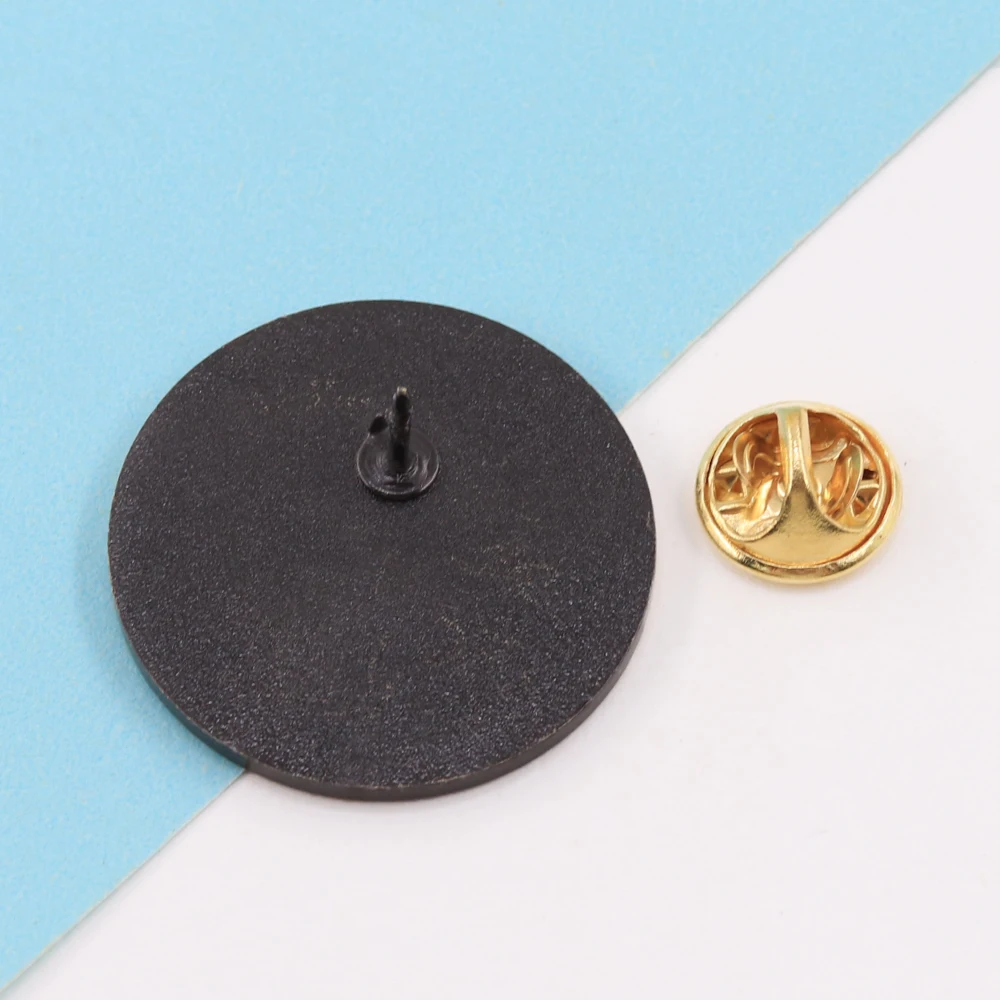 Vector Icon Eyes Brooch Round Lapel Pins Freemason Pyramid Triangle Eye Pin Creative Retro Metal Badge Fashion Accessories Gift