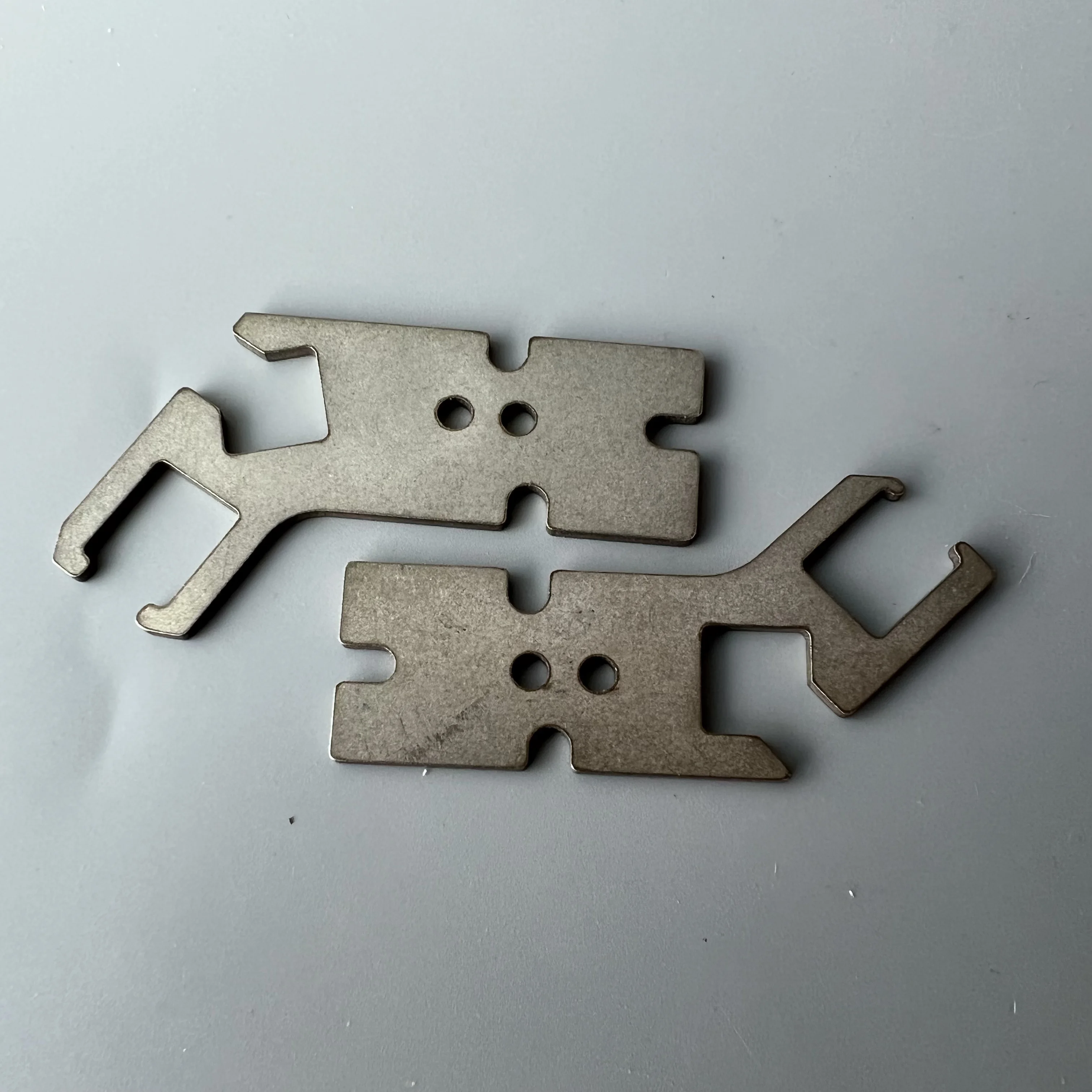 

(2pcs/lot) 348D1060228 348D1060228G Brand New Plate Side for Fuji 550 570 590 Minlab
