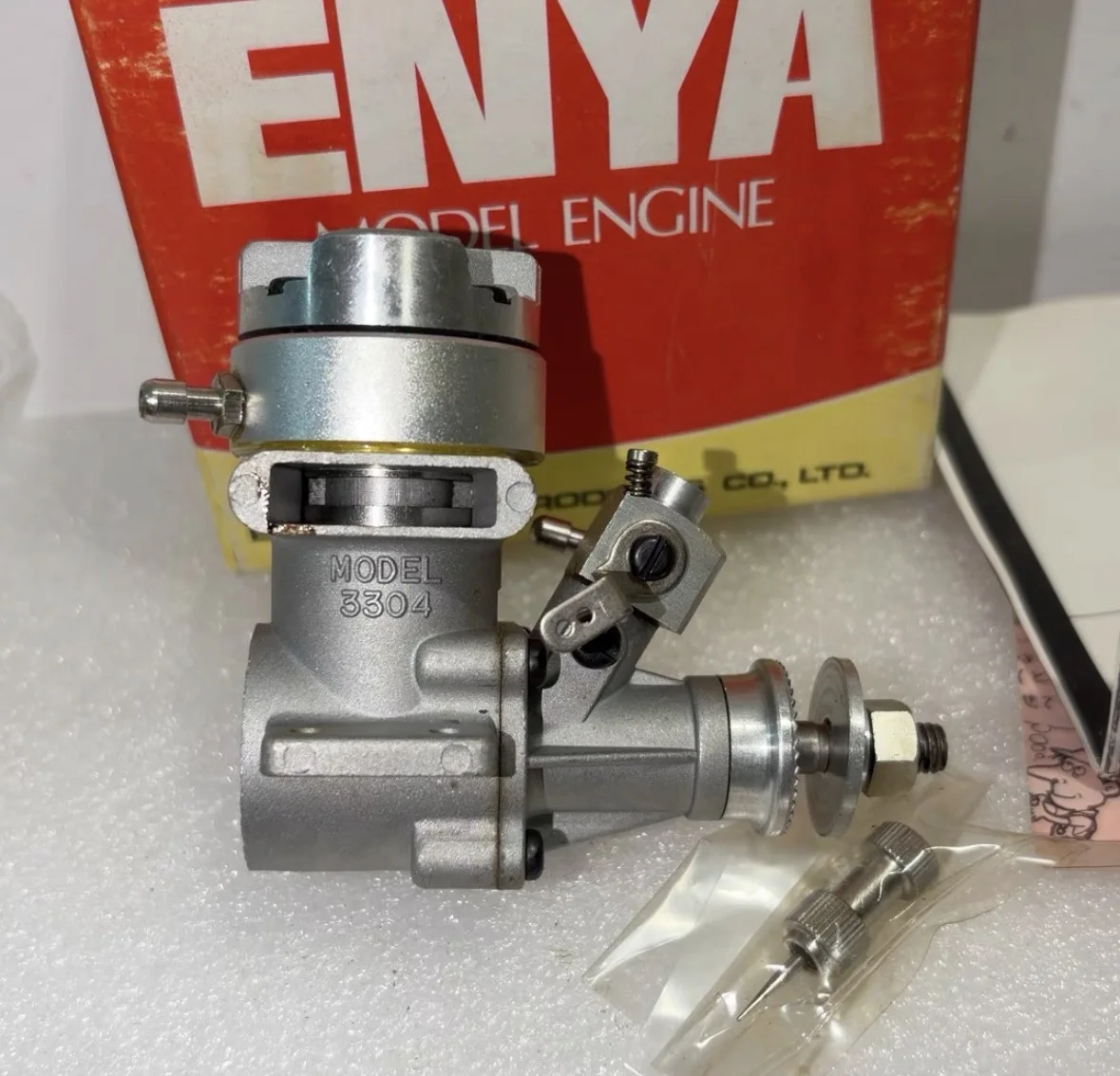 Rare ENYA 15-IV Water-Cooled RC Glow Engine - Vintage Japanese 2.5cc Nitro Motor in Box - Collectible Marine/Plane Engine - view 5