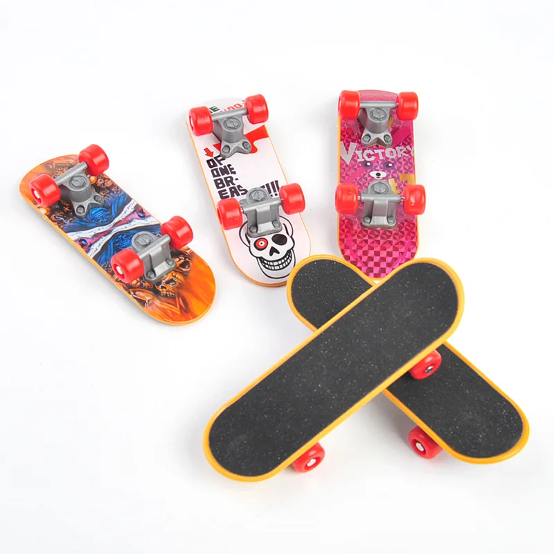 Spiel Skate Surfbrett Skateboard Finger Spielzeug für Papagei intellektuelle coole Griffbrett Finger gelenk Kunststoff Promotion Board