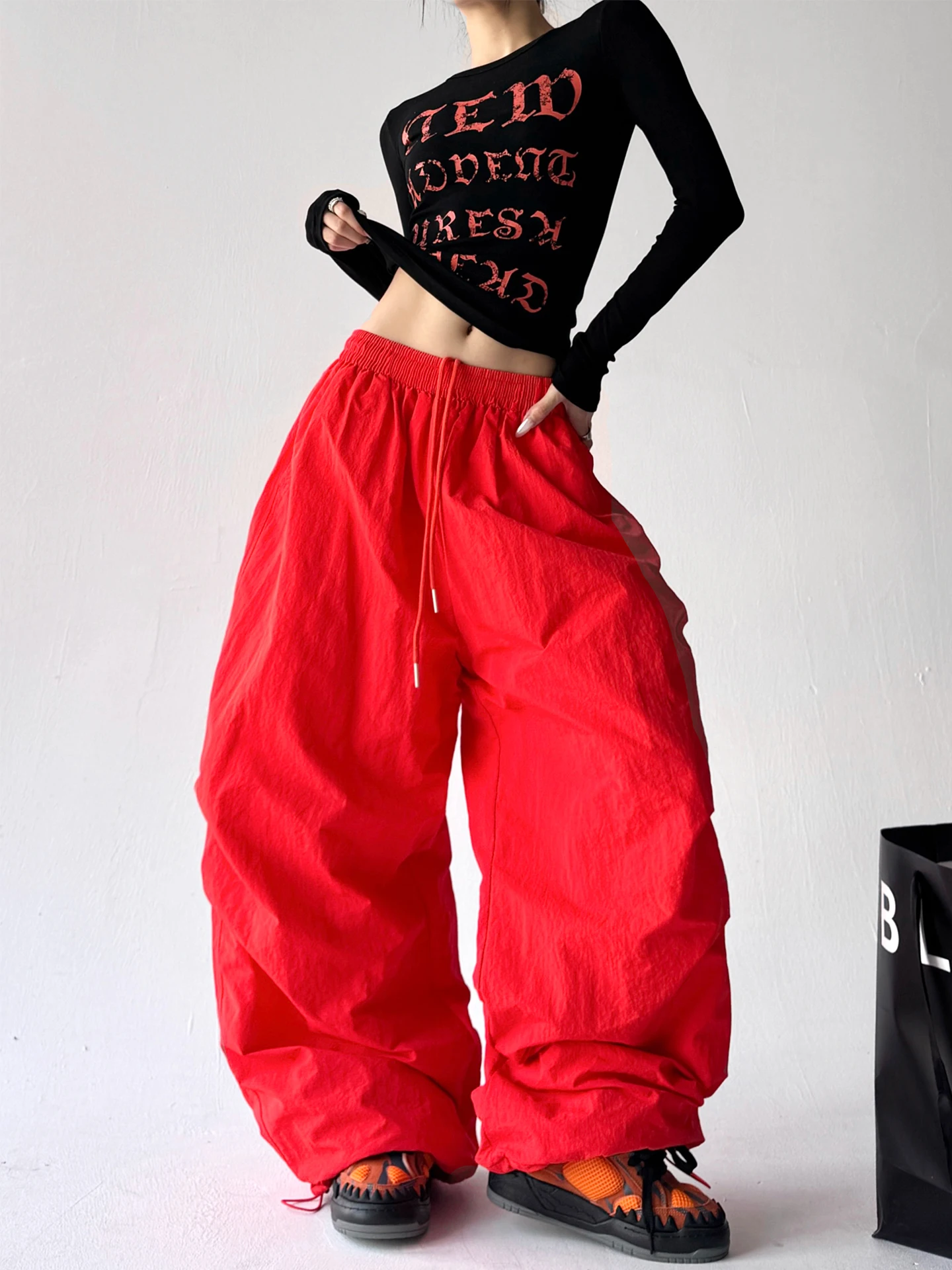 心地よい色の美しい裏地付きワークパンツ レディース ロング丈 ハイウエスト 着痩せ効果 ルーズ ワイドレッグパンツ 通勤 スタイリッシュ