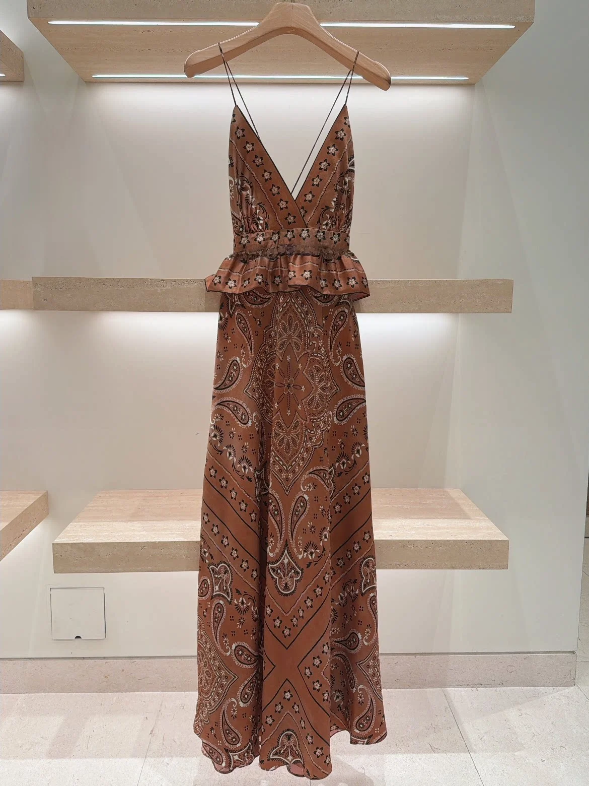 

Heidd French Style Holiday Print Maxi Dress Backless Strapless High Waist Polyester Fabric V Neckline Sleeveless Women's Dress