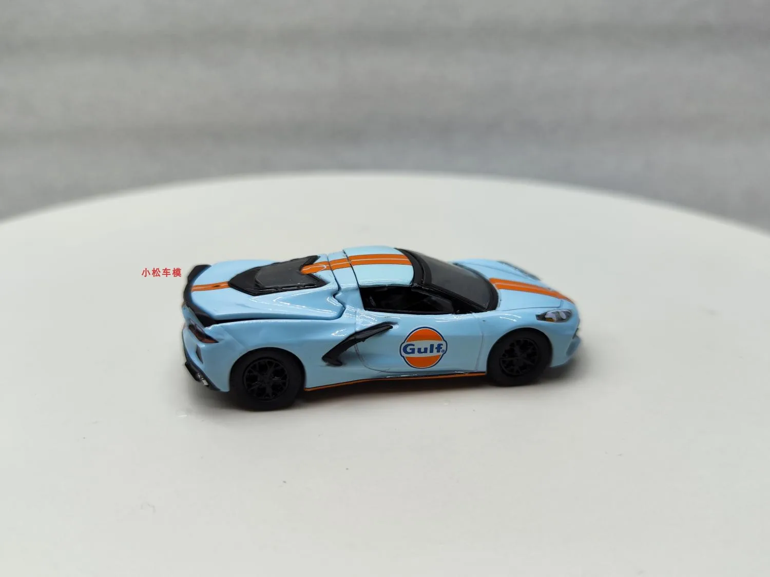 Zielone Światło 1:64 2021 Corvette C8 Stingray Gulf Pudełko Prezentowe, jak pokazano na zdjęciu Kolekcjonerskie Zabawki Małe Prezenty Model Zawieszka Ścienna