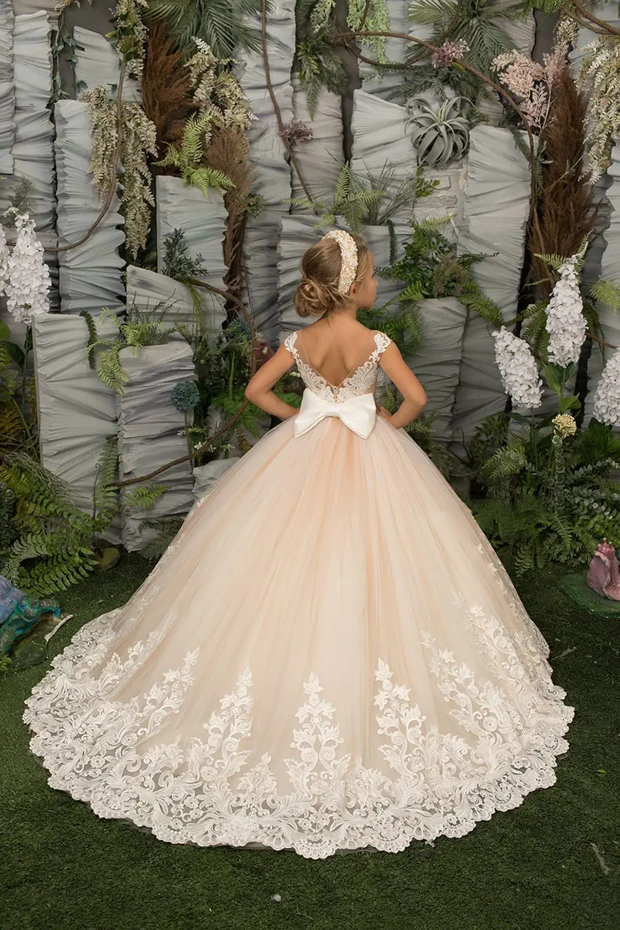 Vestidos de niña de flores para boda con lazo, vestido de desfile de princesa sin espalda, Apliques de encaje con cuentas, vestido de fiesta de primera comunión