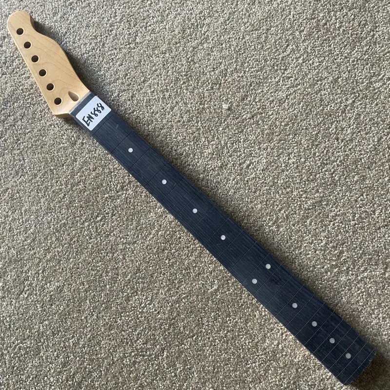 

EN888 Unfinished 6 String Electric Guitar Neck Tele Guitar No Frets No Nut Maple+Rosewood Damages for DIY