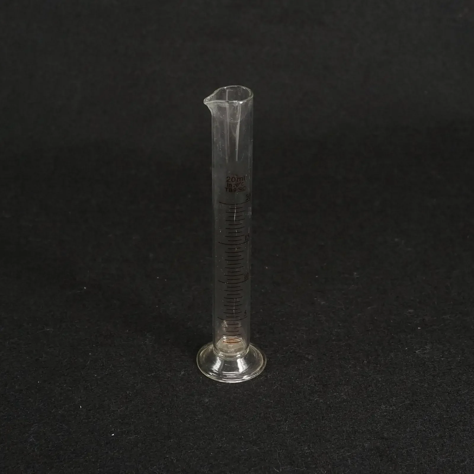 20ml Lab Glass Graduated Measuring Cylinder 110mm Height With Spout GlasswareTeaching