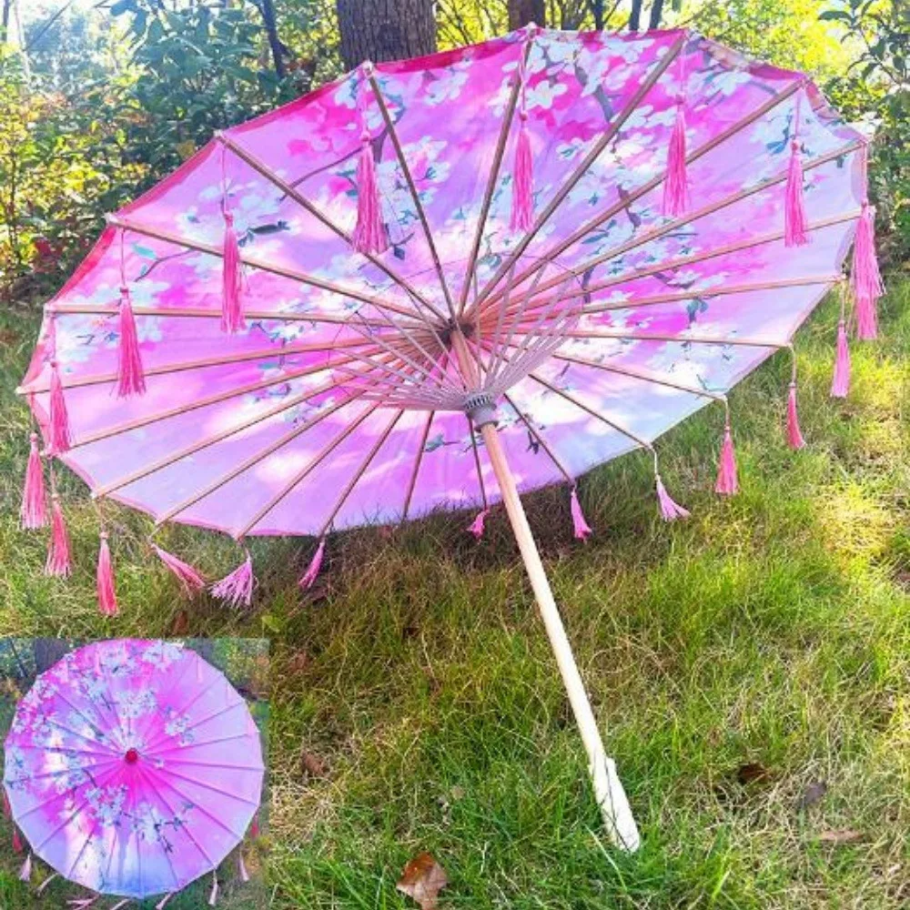 

Зонт-вентилятор 56 см в китайском антикварном стиле с кисточками, для косплея, ханьфу, из масляной бумаги, 10 цветов, реквизит из шелковой ткани, танцевальный зонт