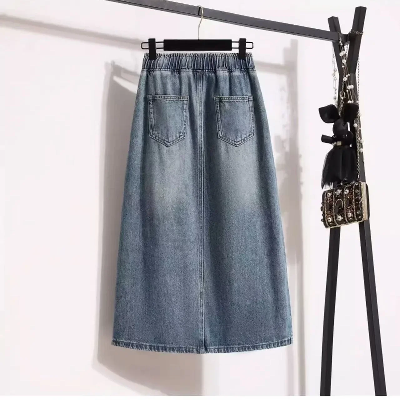 

A New Fashionable Spring and Summer Denim Half Body Skirt with A Tight Waist for Women.Washed Casual Aged Slit Long Denim Skirts