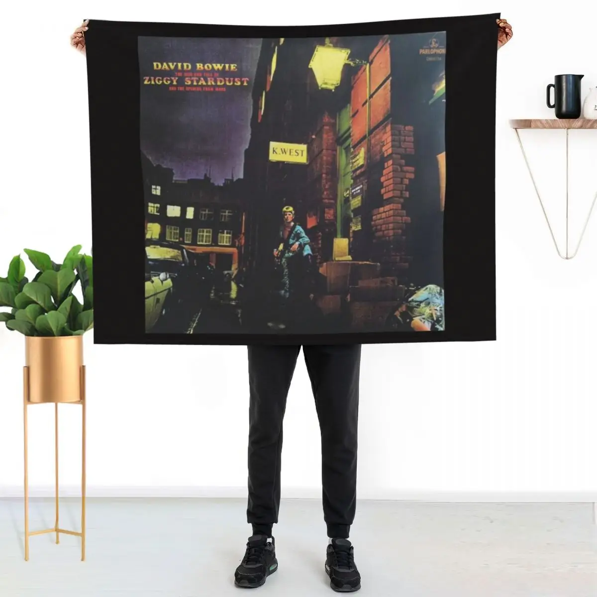 A leading figure in the music industry Throw Blanket halloween Sofa Luxury Heavy Travel Bed Fashionable Blankets