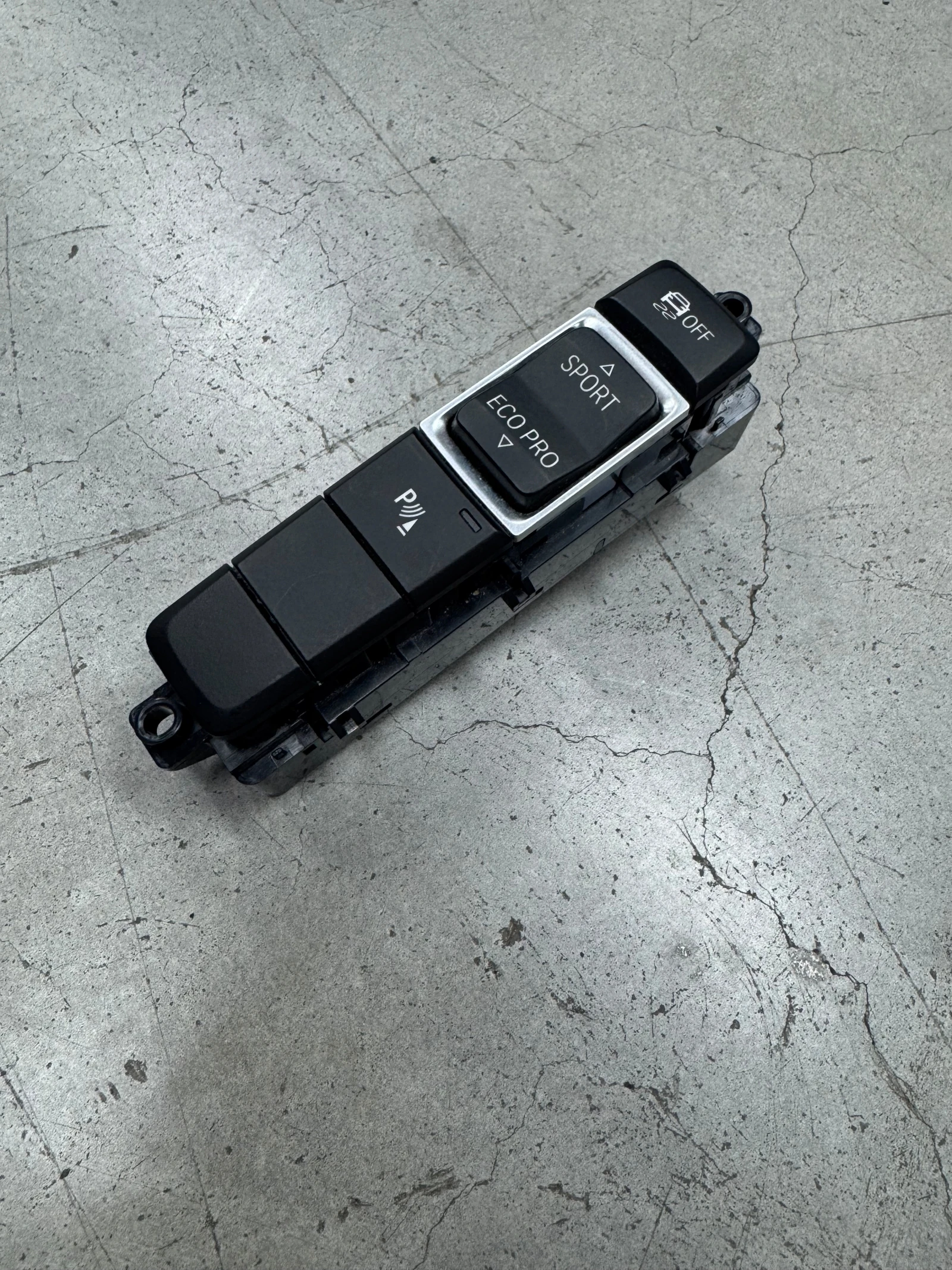 New Style High Quality X2 Series F39 Armrest Combination Switch Motion Module Button Parking radar Anti-slip Switch for BMW