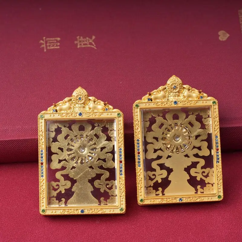 Tibetan-style thangka pendant box, gold-plated copper, inlaid with diamonds, hollowed-out relief, square empty box, ethnic-style