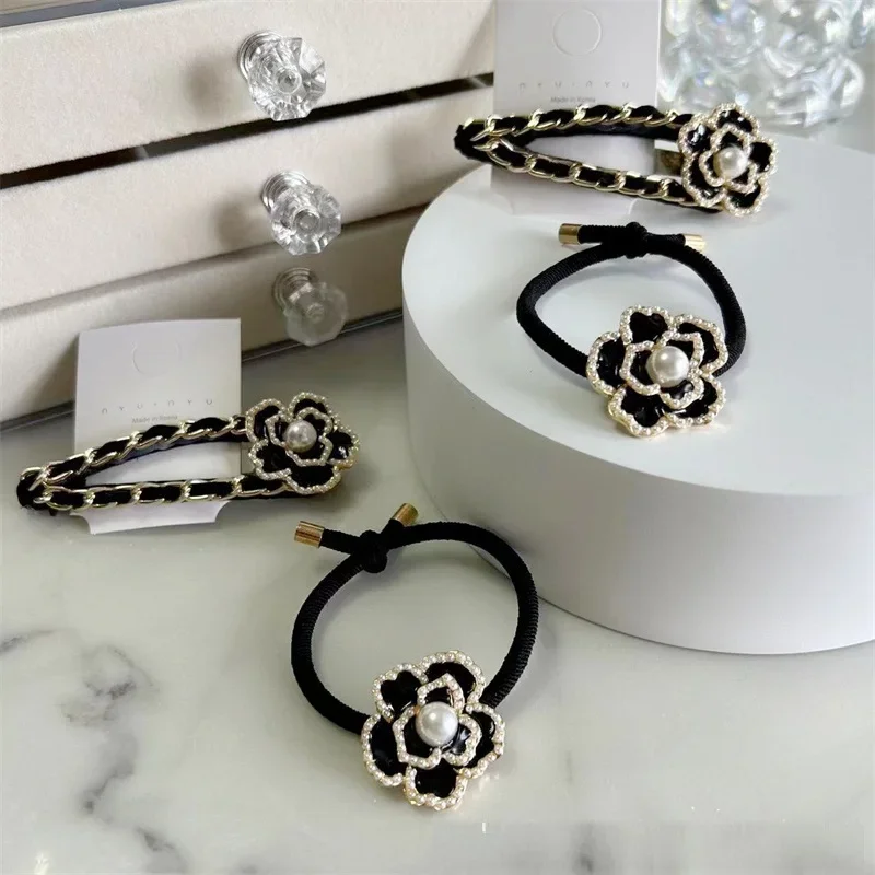 

Классическая повязка для волос с жемчугом и камелией, головной убор, веревка для волос с цветком, простая темпераментная резинка для волос, женская шпилька