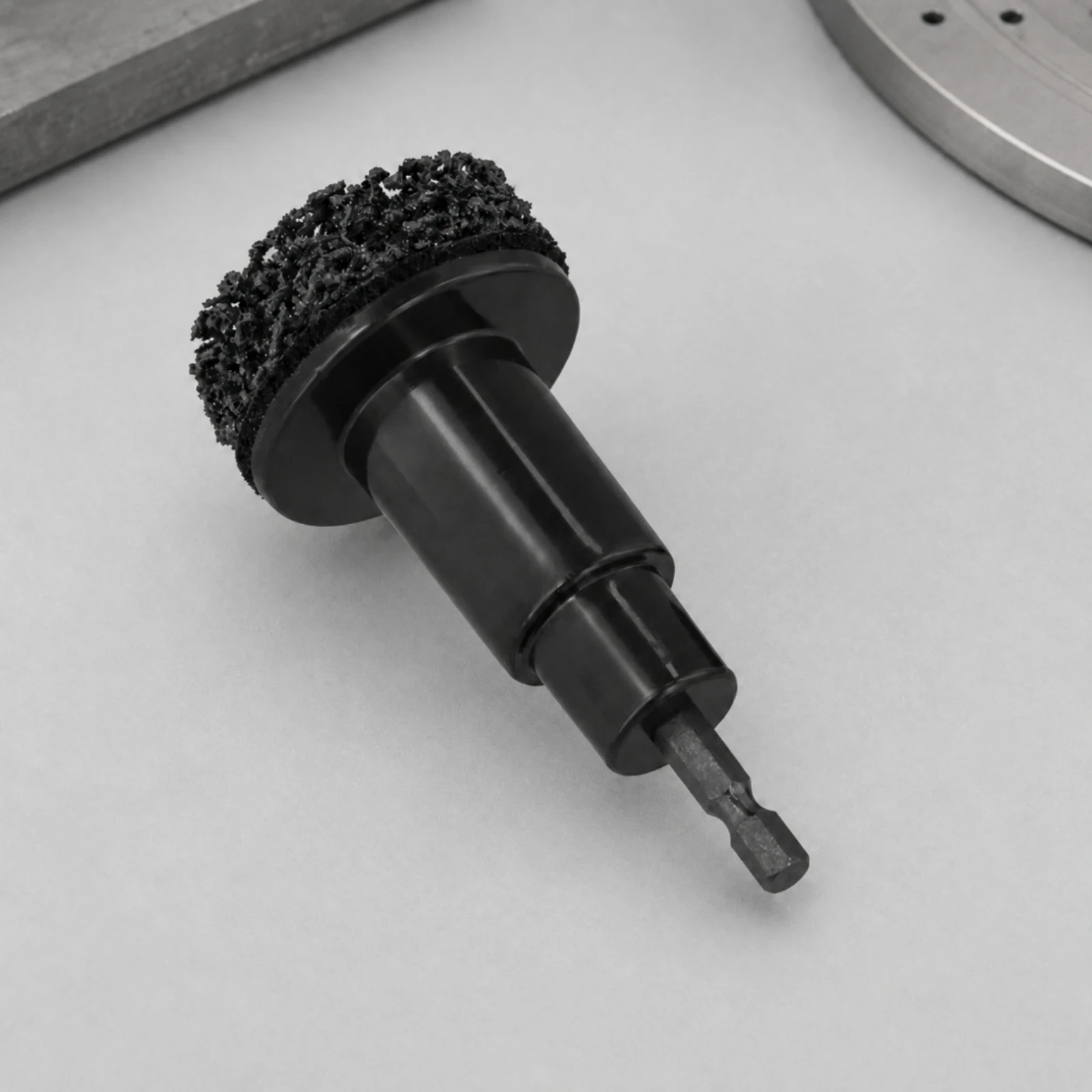 Abrasive Wheel Hub Tool with Metal Cleaning Head Wear-Resistant Wheel Hub Rust Removal Tool Heavy-Duty Compact for Mechanics
