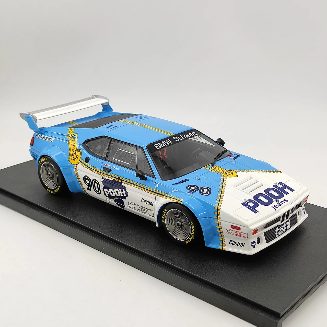 

Werk83 Масштаб 1/18 BMW M1 ПРОКАР # 90 с левым и правым передним колесом, модель автомобиля из сплава