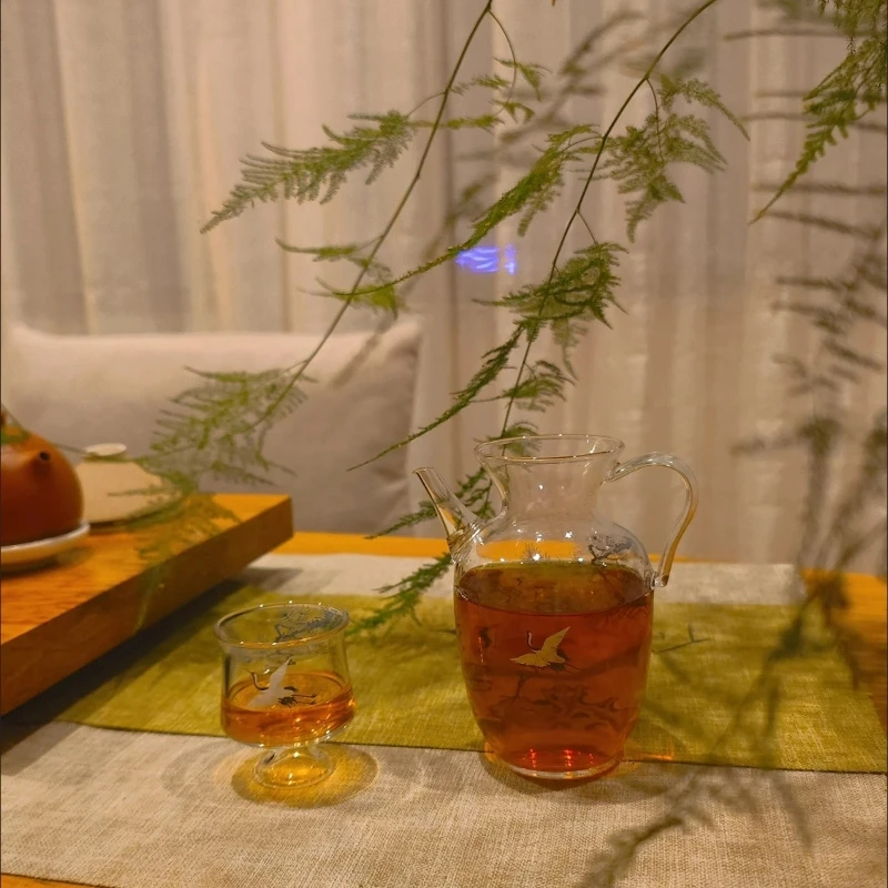 

Handmade Decal Crane Pine High Borosilicate Glass Tea Set Teapot & Gaiwan Heatproof Modern Gongfu Tea Ware