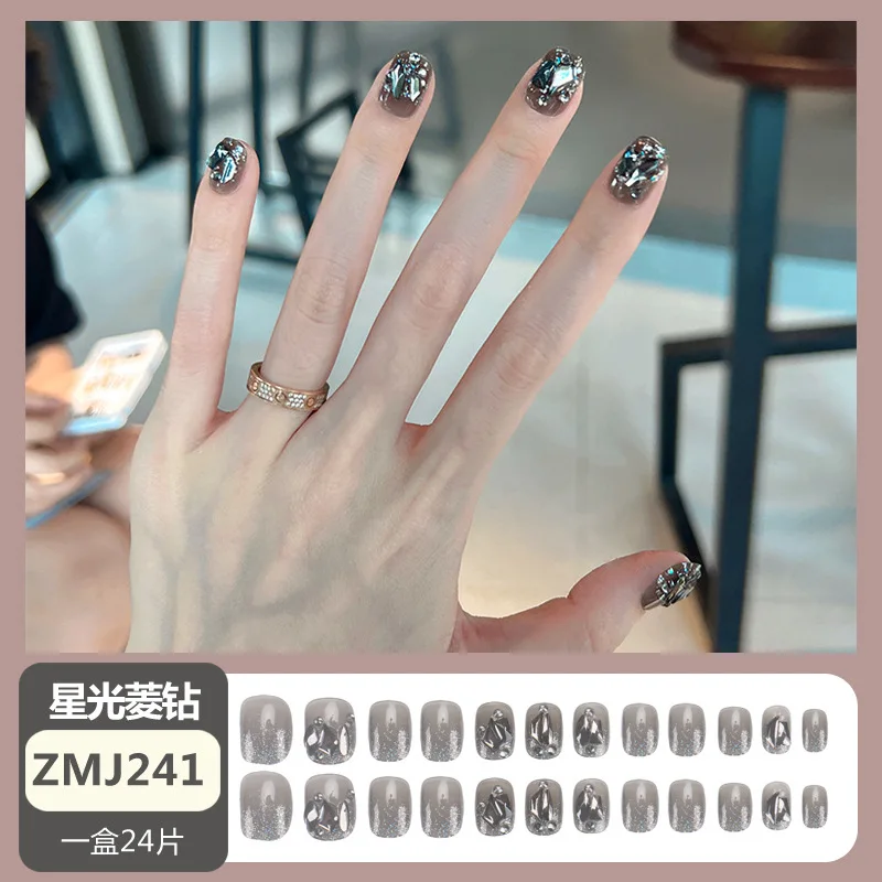 Wen Genie Same Wear a Piece Wholesale Short Black Glitter Aurora Diamond in the Debris Finished Beauty Nail Patch