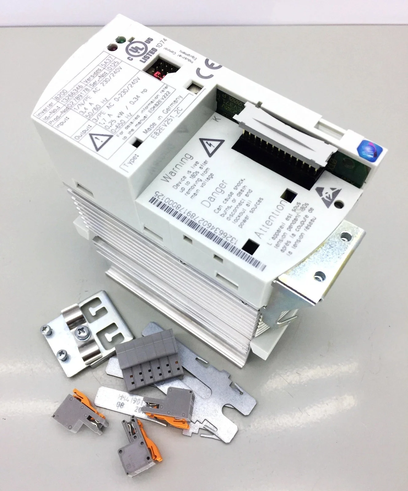 For*-Original New Frequency Converter E82EV251_2C E82EV222_4C E82EV551_4C E82EV751_4C 8200 Series VFD Inverter/.