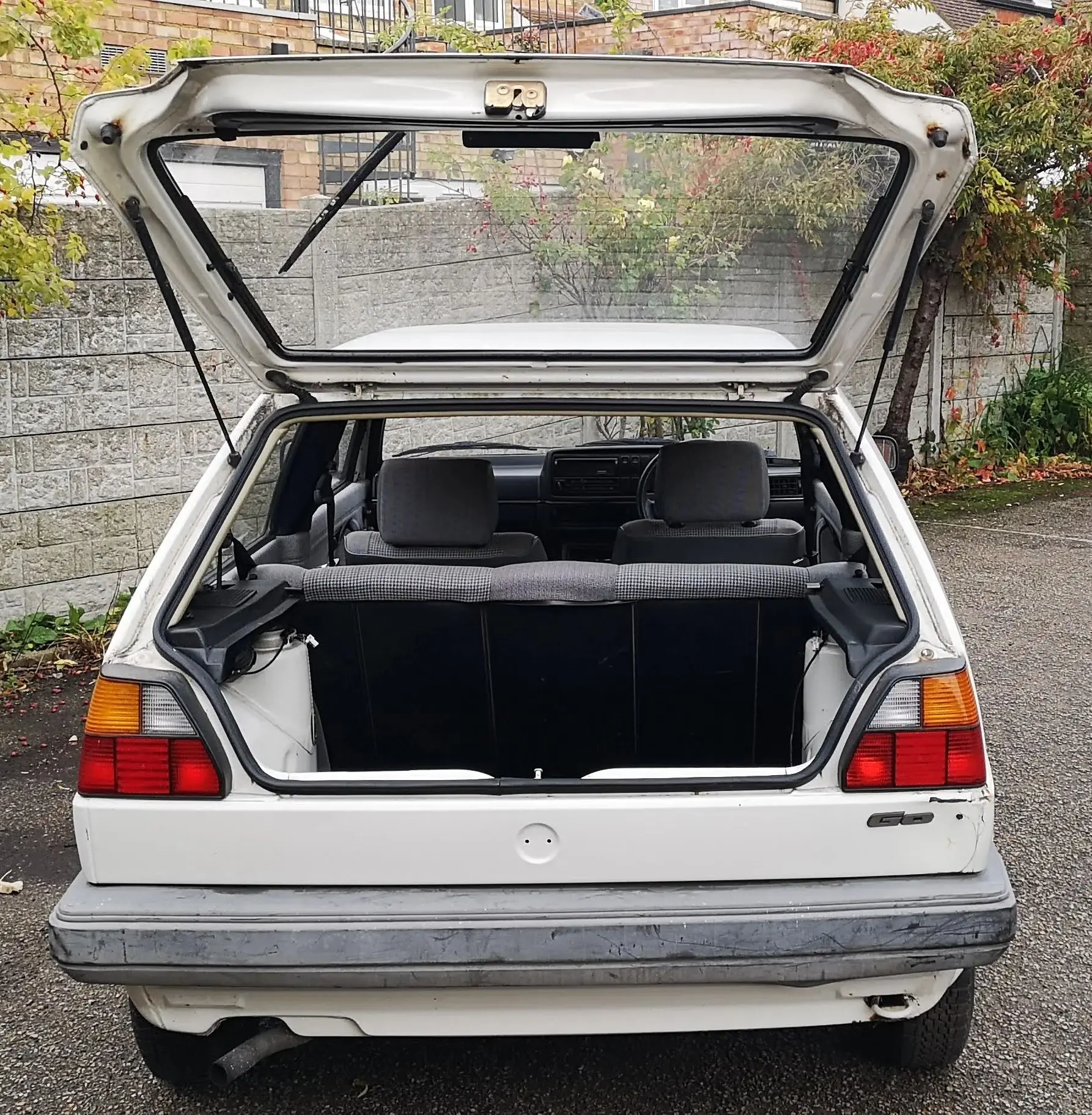 

Амортизаторы задней двери багажника для Volkswagen Golf Mk2 1983-1992 (хэтчбек), подъемные стойки, пружинные упоры, пневматические амортизаторы