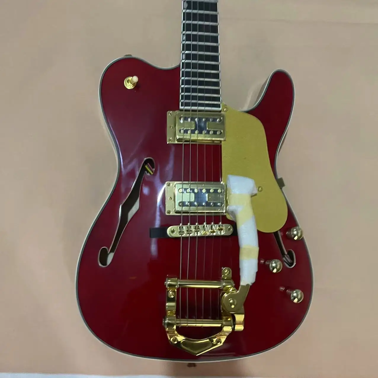 In stock, 6-chord two side f-hole semi hollow electric guitar, transparent red body, gold accessories, available in multiple col