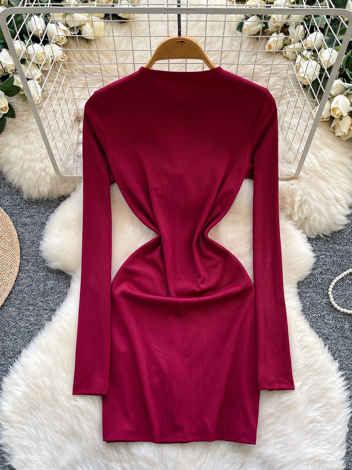 فستان قصير أنيق للسيدات من Foamlina مضلع برقبة دائرية فستان قصير مثير بعقدة تويست وتفاصيل أمامية وأكمام طويلة فستان ضيق للخريف