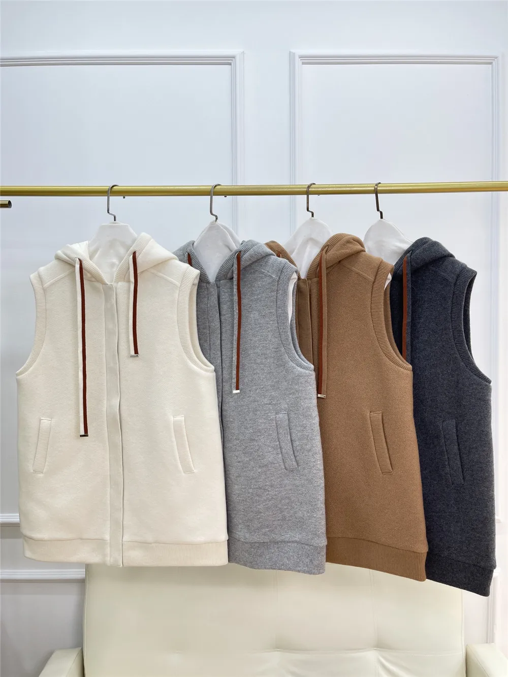 Women's Goose Down Vest Winter Thick Hood Cashmere Sleeveless Jacket Coat