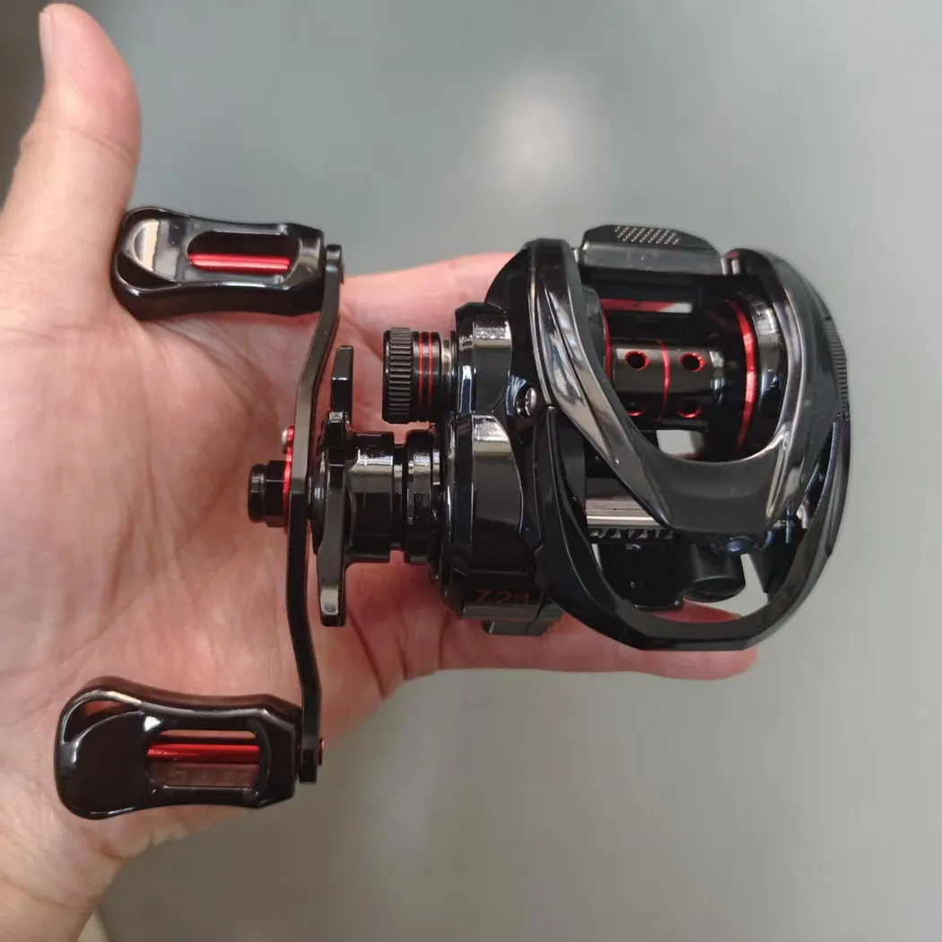 Carrete Baitcasting Ligero 155g – 7.2:1, 8kg arrastre, agua salada - imagen 3