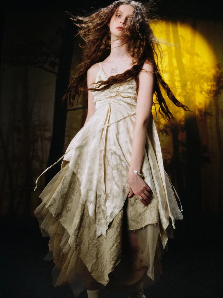 

Женская блузка-топ Coma White New Chinese Sle с вышивкой, пэчворком и бретелями, с цветочным узором, лето 2023